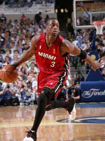 蒙特拉：不能把伊尔迪兹固定在某个位置，那不利于他继续成长（蒙特拉：不应将伊尔迪兹固定在单一位置，这会影响他的成长）