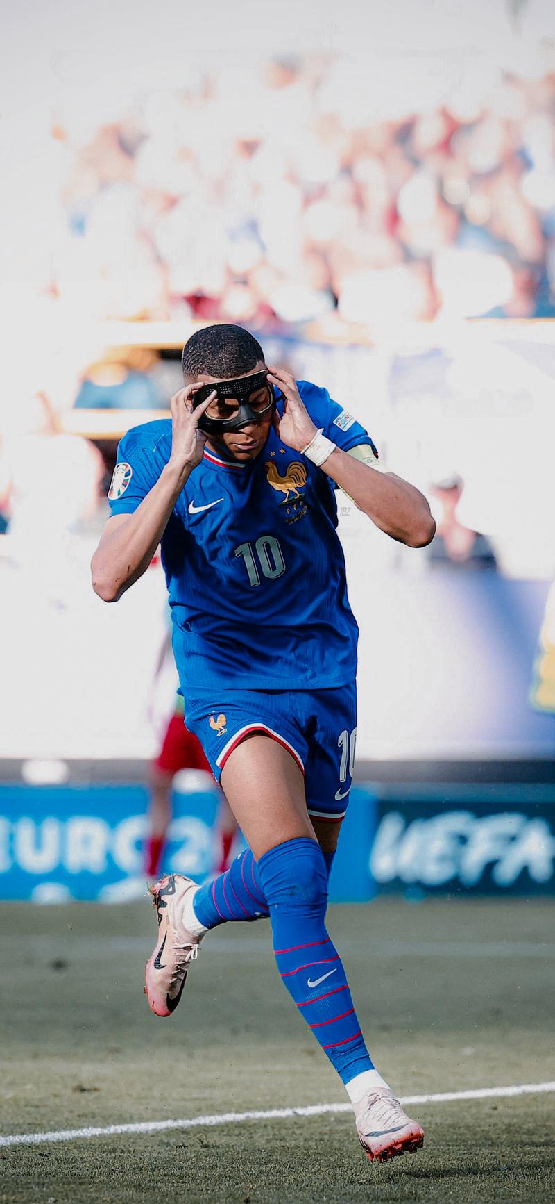 CBA收视率暴涨，外援主宰胜负？名嘴给出独特观点，潜力赛引争议（CBA收视飙升，外援左右胜负？名嘴抛出新解读，潜力赛掀争议）