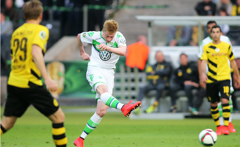 足坛年终大战淘汰赛开启：内马尔PK梅西等焦点对决，参与投票赢球衣（年末足坛淘汰赛开打：梅西对阵内马尔等重磅对决，投票赢球衣）