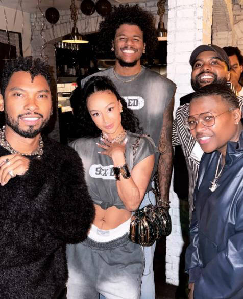 足球国脚留洋再迎利好，与多队进入谈判阶段（国脚留洋再传利好，已与多家球队展开谈判）