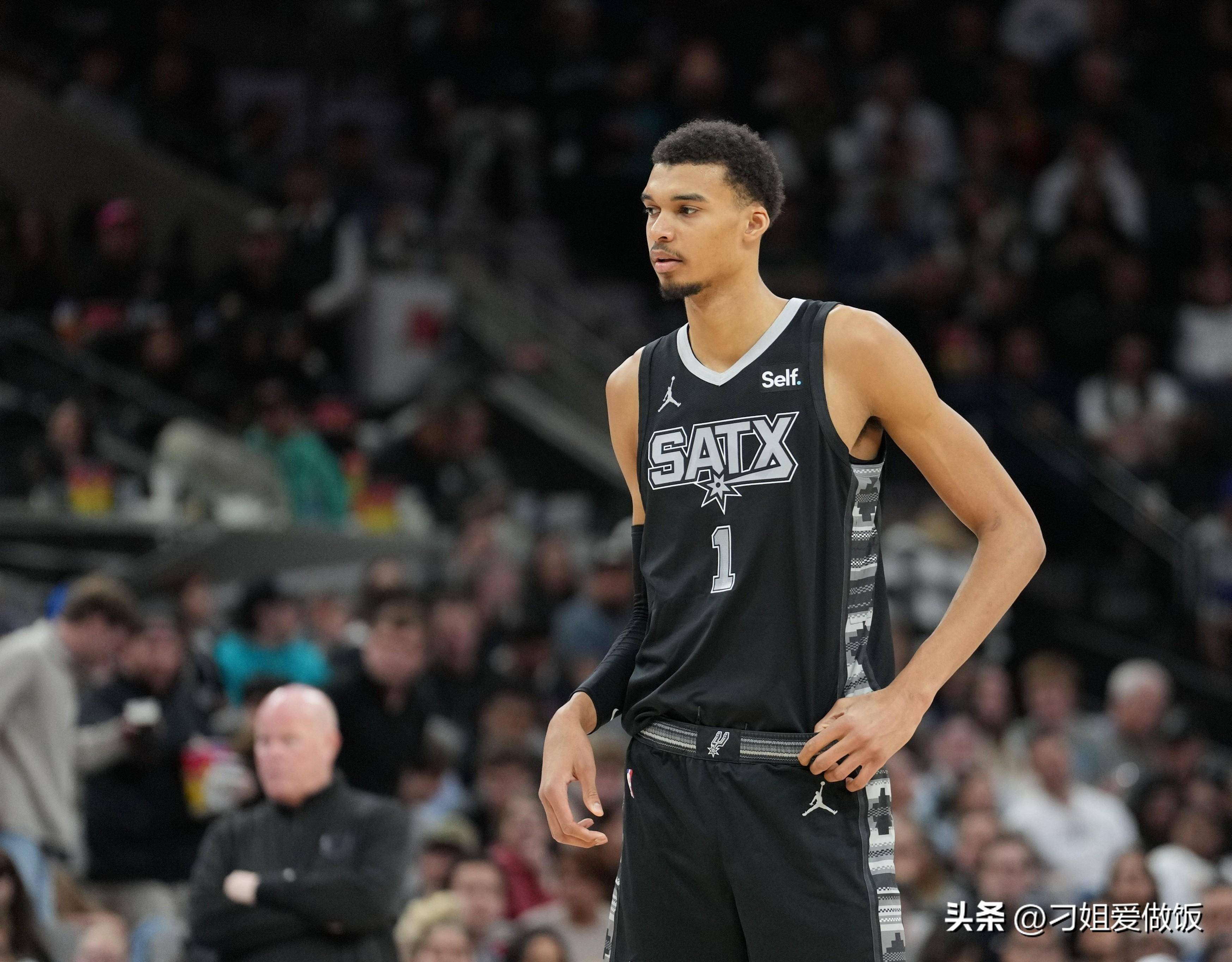 中超转会市场：广州队签下外援,（中超转会动态：广州队敲定外援加盟）