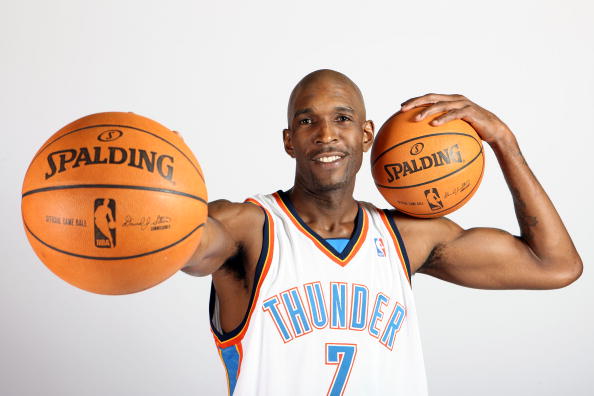 意甲最新积分战报：前2积分相同，米兰奇迹逆袭，热那亚绝杀（意甲积分榜更新：前两名同分，米兰上演奇迹逆转，热那亚压哨绝杀）