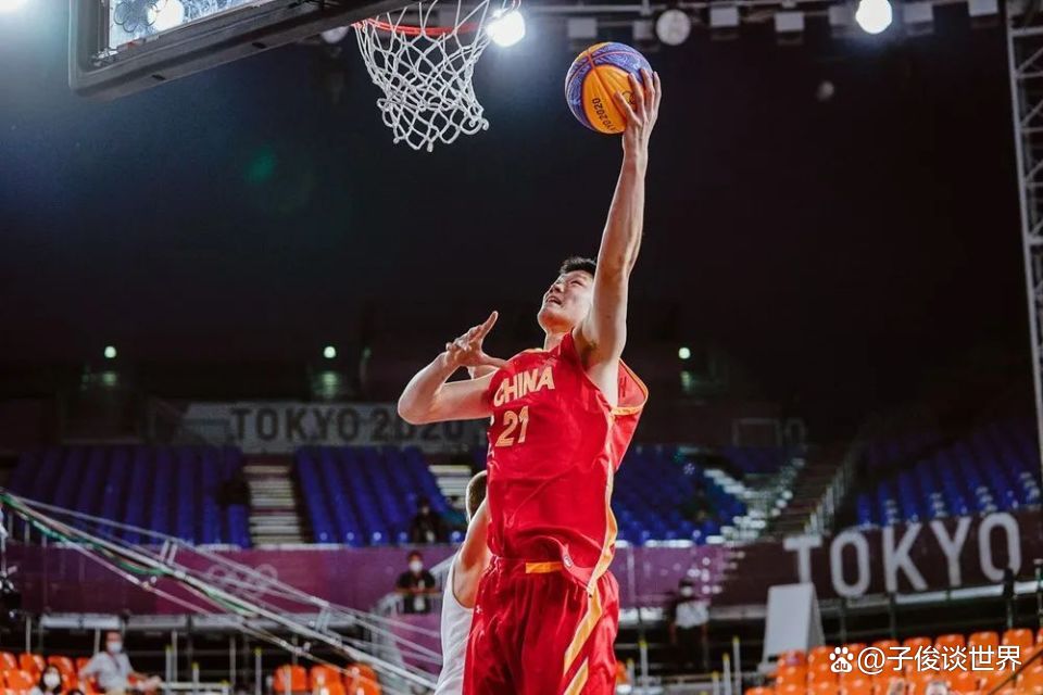 弗里克球员时期曾访诺坎普，随队击败克鲁伊夫麾下阿贾克斯（弗里克球员时代曾做客诺坎普，随队击败克鲁伊夫执教的阿贾克斯）