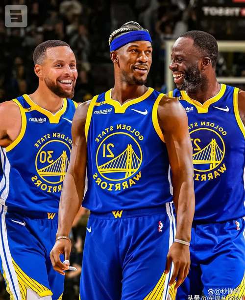 穆里尼奥提前送出圣诞礼物？两小将欧冠迎本菲卡一线队首秀（欧冠对阵本菲卡，穆里尼奥提前送“圣诞礼”：两名小将完成一线队首秀）