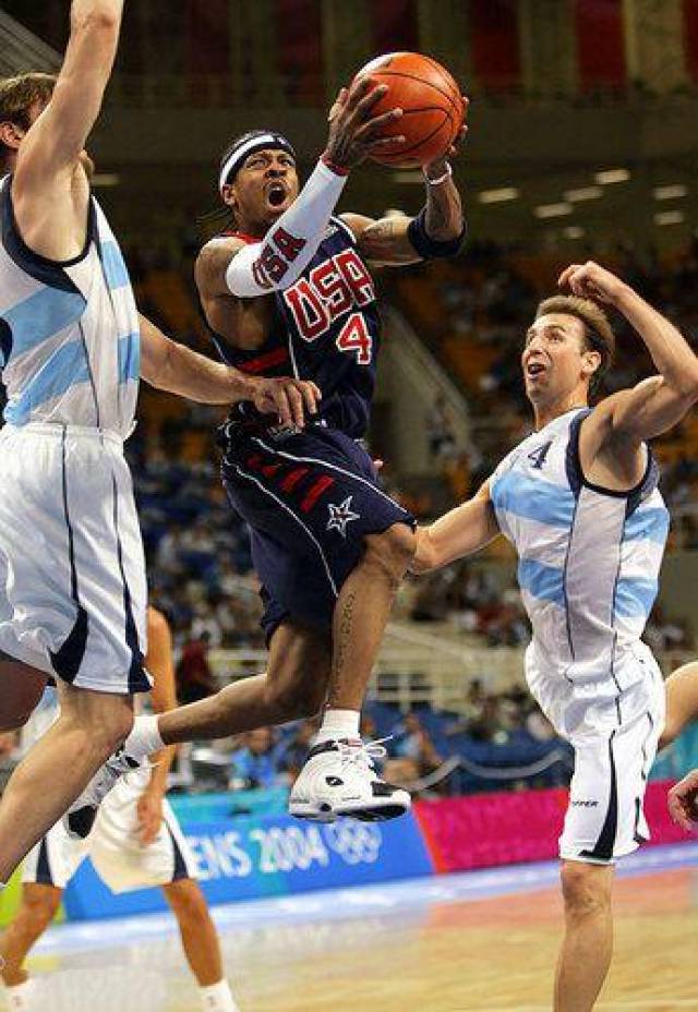 客战梅州建功，英博18岁小将杨铭锐斩获职业生涯首球（客场对阵梅州破门，英博18岁新星杨铭锐喜迎职业处子球）