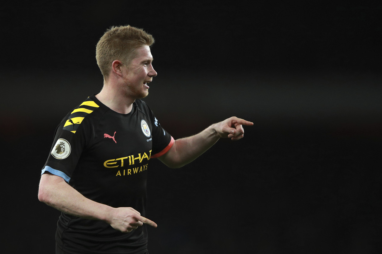 快船战胜火箭阿门·汤普森赛后接受采访（快船击败火箭，阿门-汤普森赛后接受媒体采访）