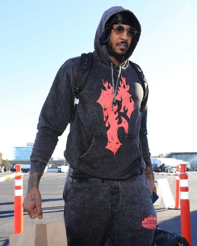 每体：巴萨内部对亚马尔每次客场都成为“头号公敌”感到担忧（每体：巴萨内部担忧亚马尔在客场场场沦为众矢之的）