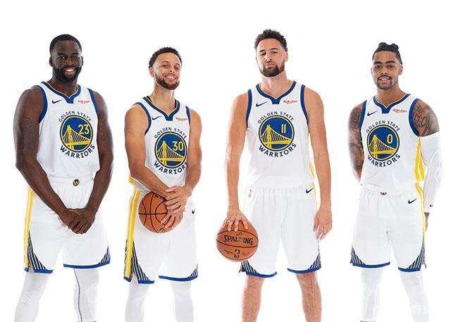 魔术四战全胜晋级NBA杯8强，尼克斯力压热火小组第一晋级（魔术四连胜挺进NBA杯八强，尼克斯力压热火夺小组头名晋级）