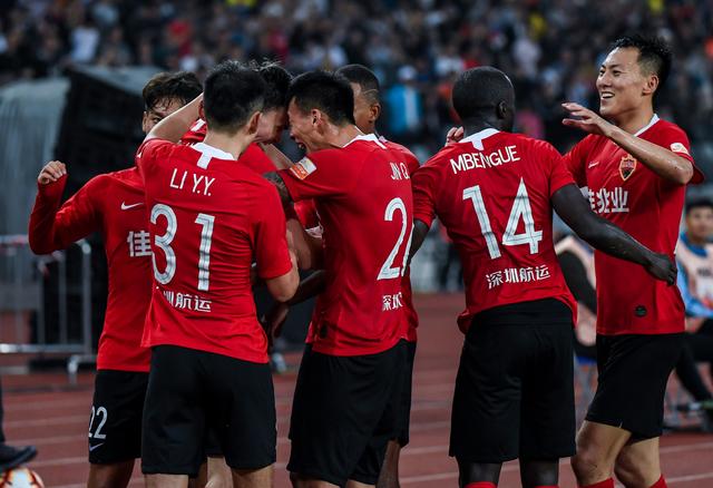 德天空：虽然桑乔愿意把薪水减半，但多特对签下他仍存疑虑（德天空：桑乔愿降薪五成 多特对签回仍显犹豫）