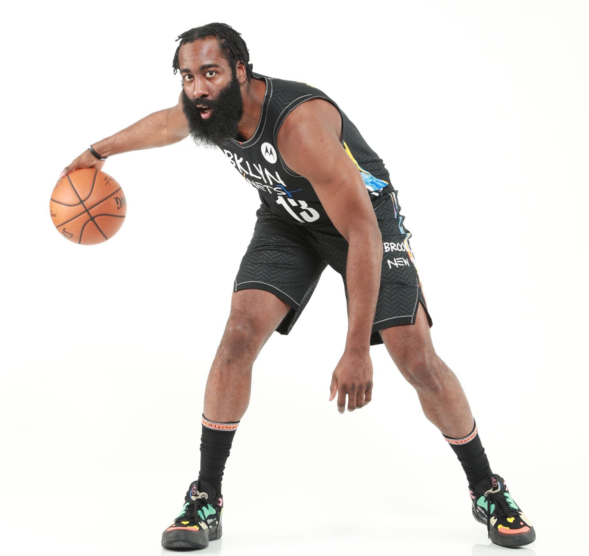 美高常规赛-郇斯枫全场2投2中得到4分4板2助 球队2分险胜对手（美高常规赛：郇斯枫2投全中拿下4分4篮板2助攻，球队两分险胜对手）