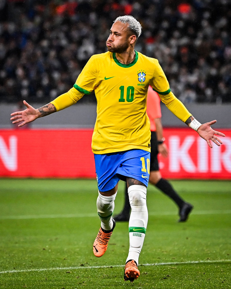 阿隆索暴怒！弗兰-加西亚一分钟两黄染红（弗兰-加西亚一分钟连吃两黄被罚下，阿隆索怒不可遏）